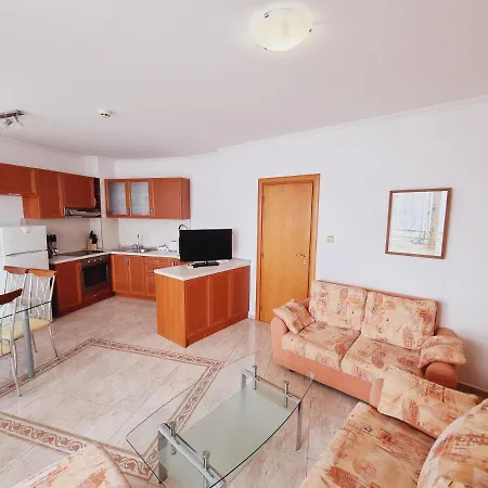 Diamond 4* סאני ביץ'