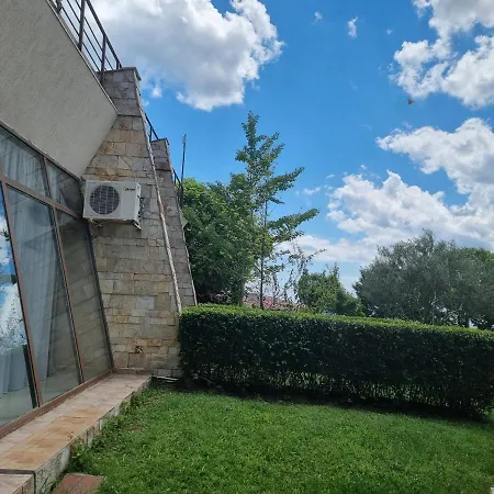 Отель Diamond 4*