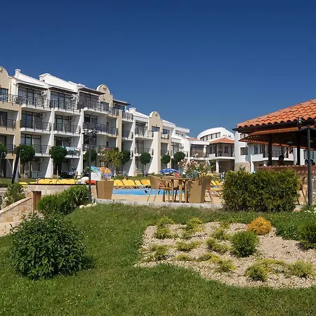 Diamond Apartments 4*