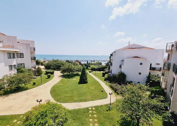 Diamond Отель 4*