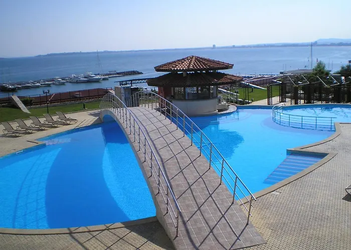 Diamond Отель 4*